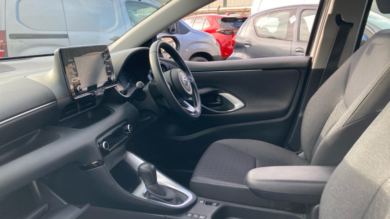 Toyota Yaris 1.5 Hybrid Icon 5dr CVT Hybrid Hatchback